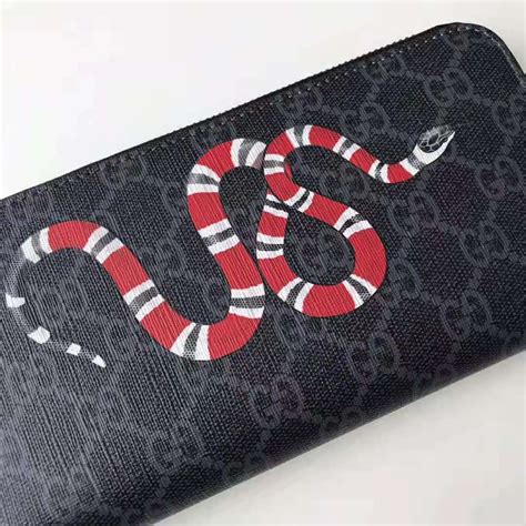 zaino gucci kingsnake black|Gucci Kingsnake Print GG Supreme Wallet .